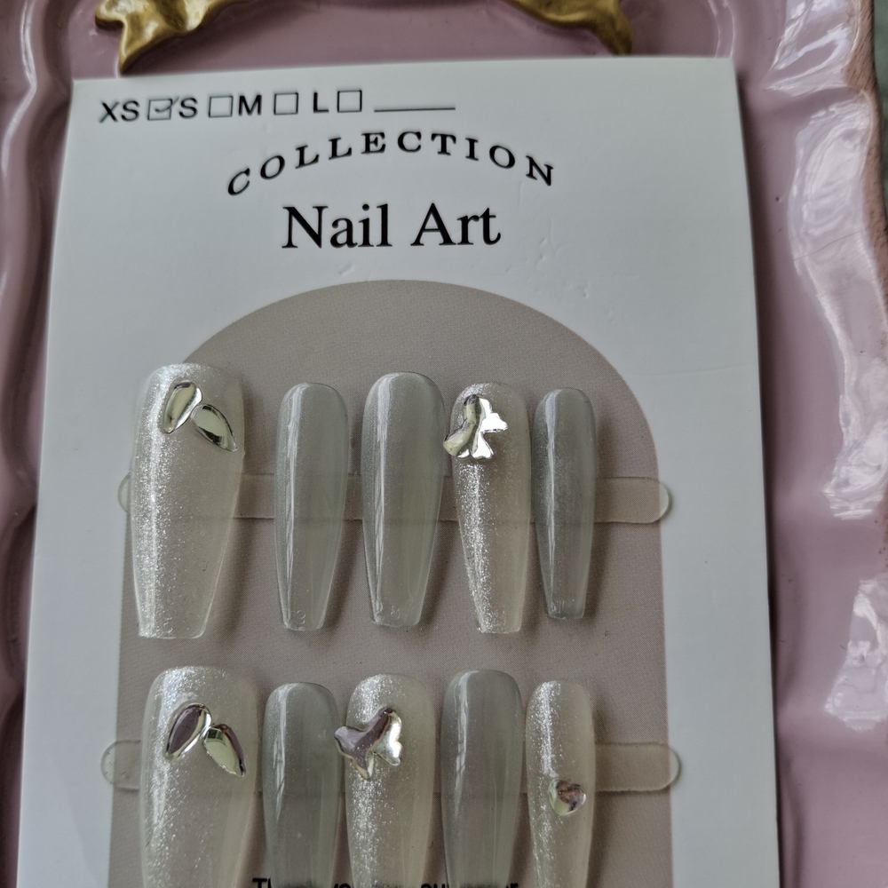 Shimmering Silver Press-On Nails Size XS Extra Small